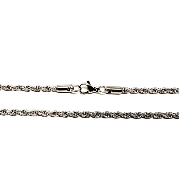 Silver torsed chain - Picture 3 of 4